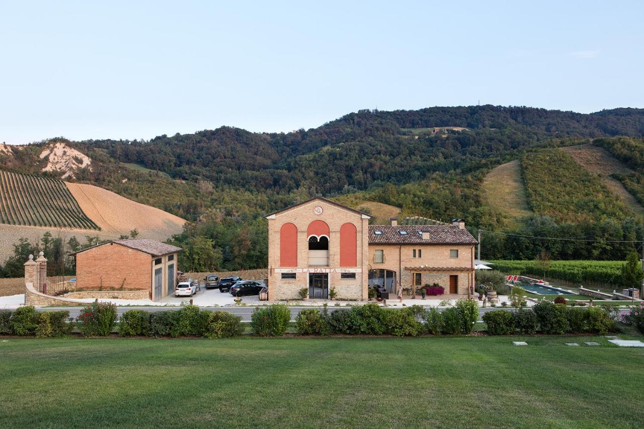 Agriturismo La Ratta Vernasca Екстериор снимка